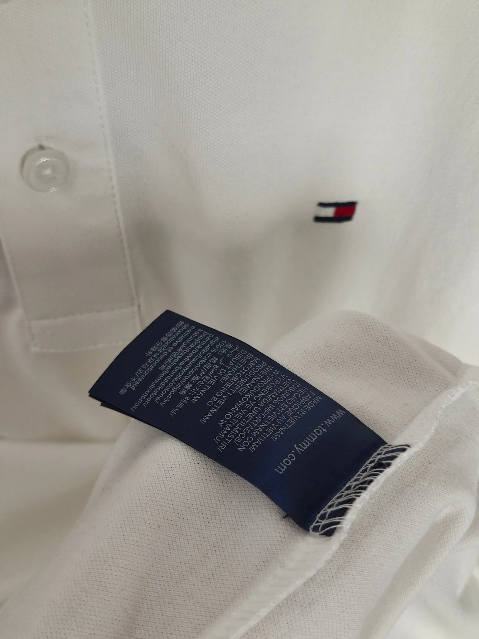 P200 Real shot quality High version Tommy embroidered polo shirt lapel long sleeves High-end quality Complete with three labels, comfortable and breathable, classic and simple, exquisite and fashionable, details show high-end quality Color: Black White Gray Navy Size: M-XXL